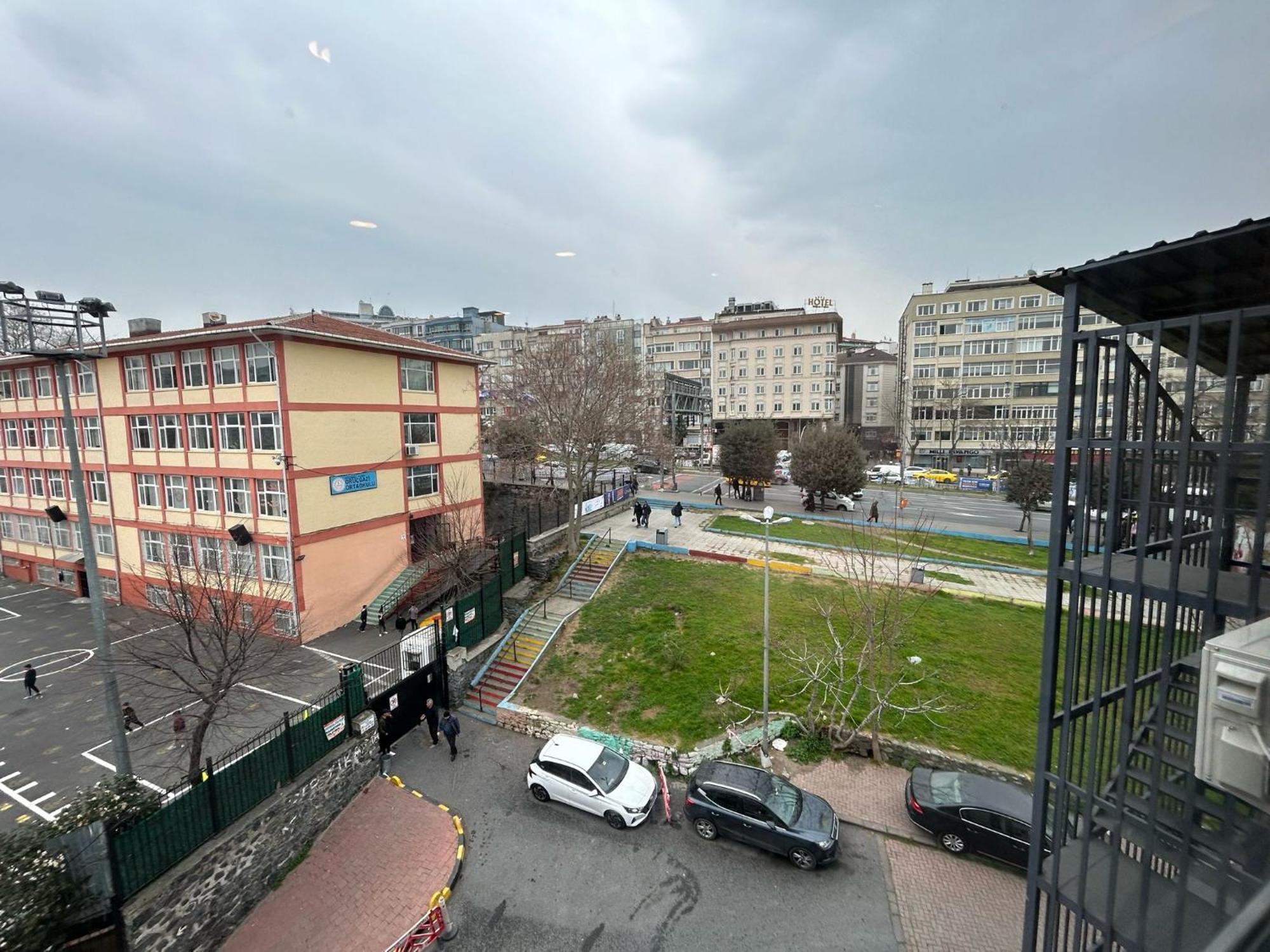 Hira Hotel — Fotos 1